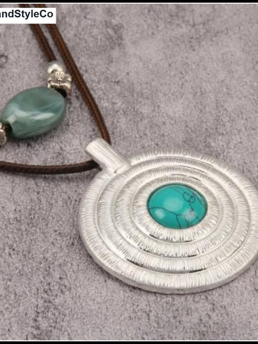 Boho Necklace Women Chunky Circle Pendant Faux Leather Choker - Picture 2 of 6